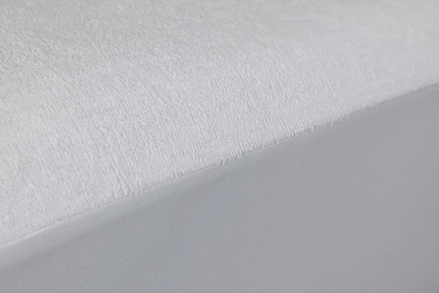 Protège-matelas en coton éponge