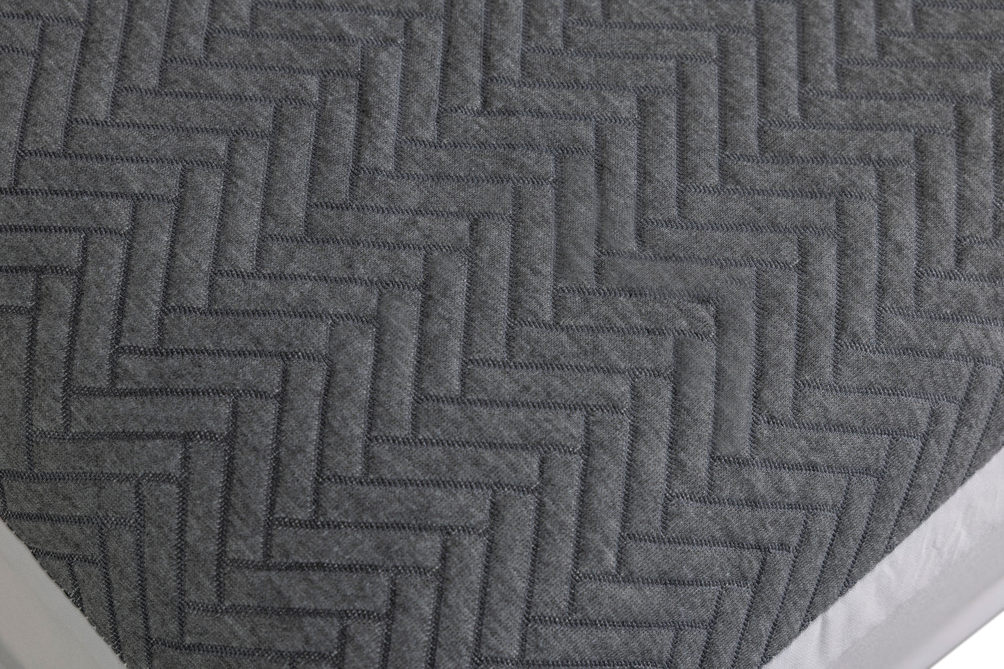 Protège-matelas au charbon actif